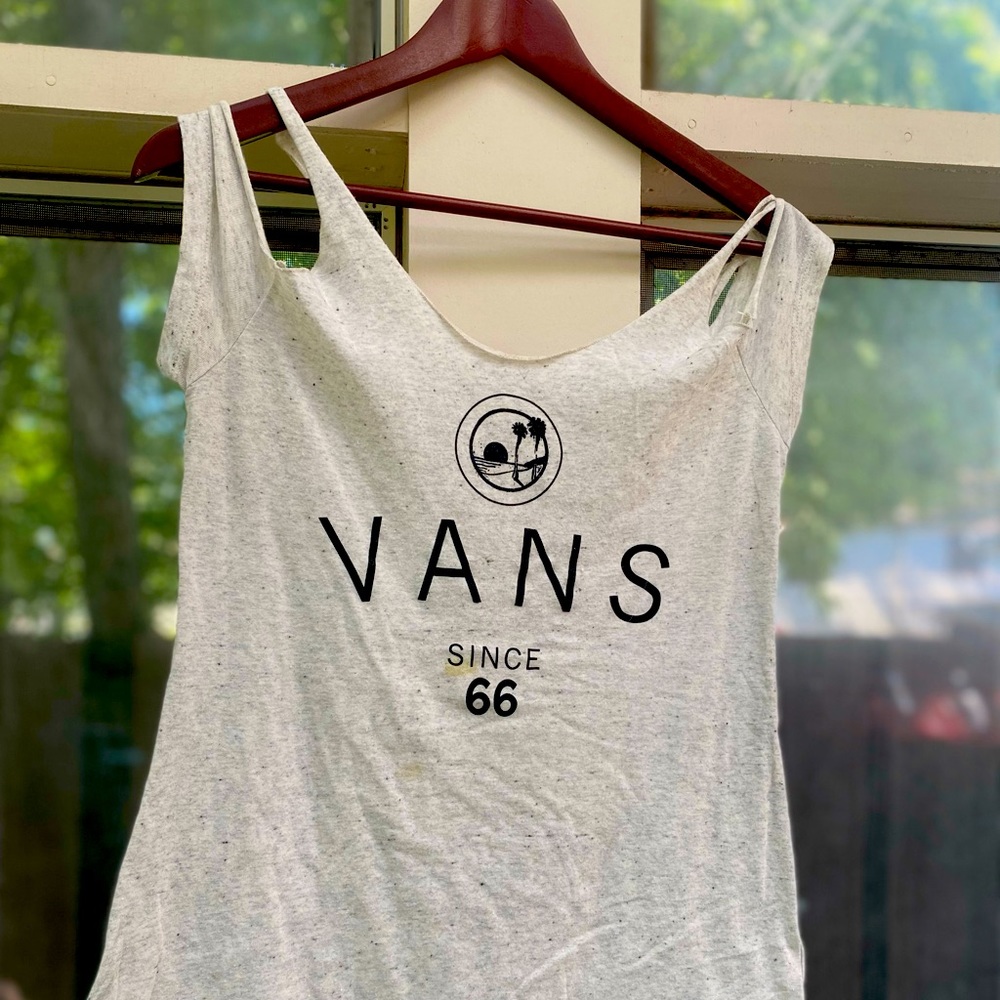 Vans off the shoulder tee tank 🤍